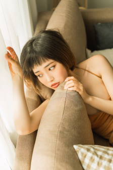 铃木梨央